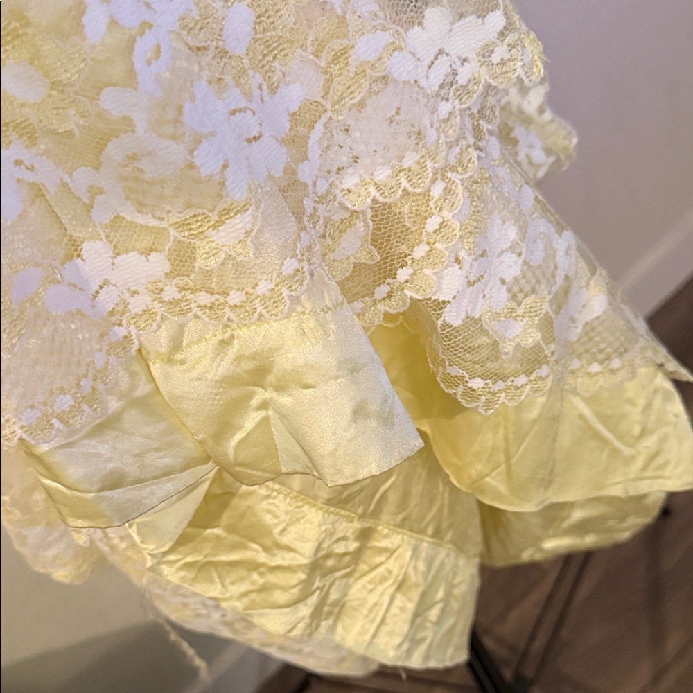 Vintage 1960s Yellow Taffeta Floral Overlay Prom Dress | Puffed Sleeves  Gown - Picture 9 of 16